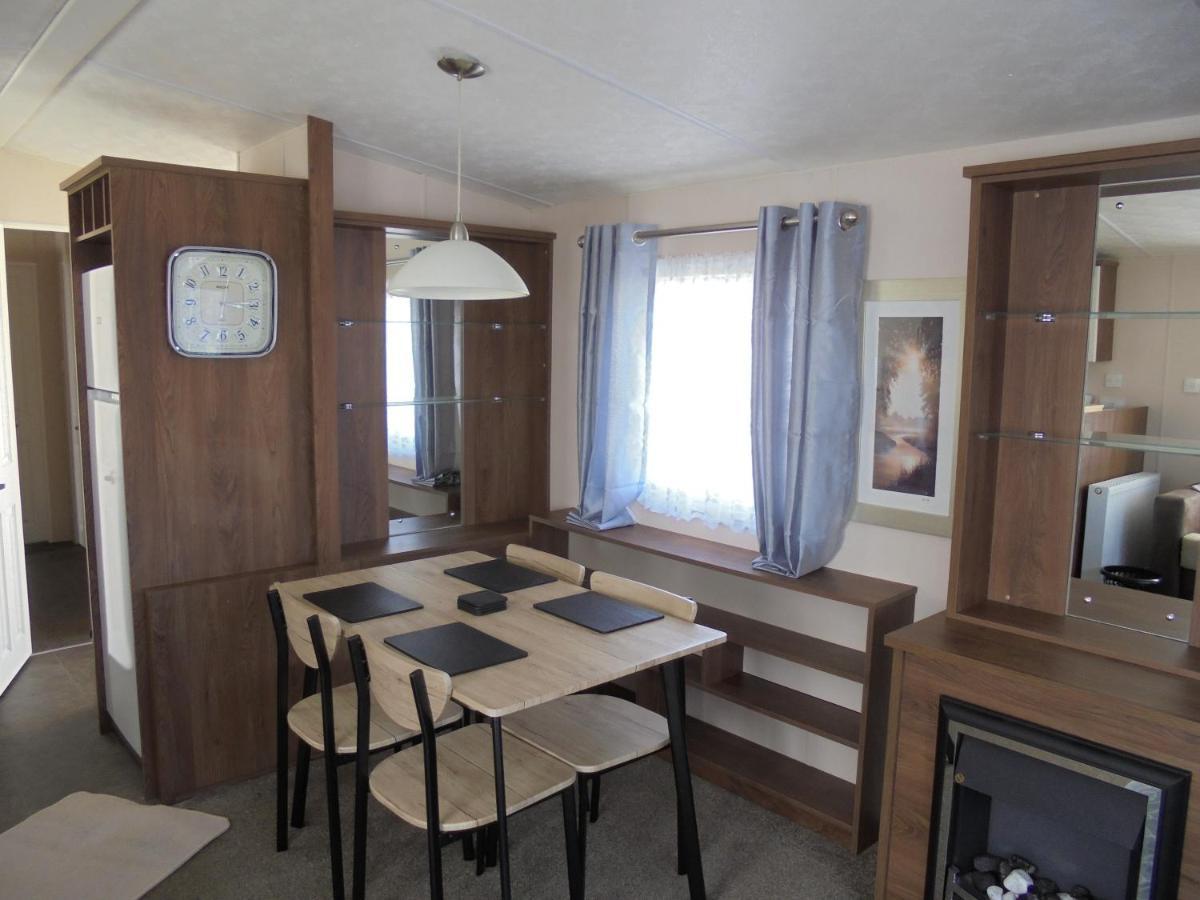Kingfisher : Seabreeze:- 6 Berth, Enclosed Veranda, Close To Site Shop Инголдмелс Экстерьер фото