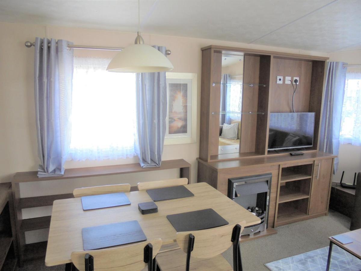 Kingfisher : Seabreeze:- 6 Berth, Enclosed Veranda, Close To Site Shop Инголдмелс Экстерьер фото