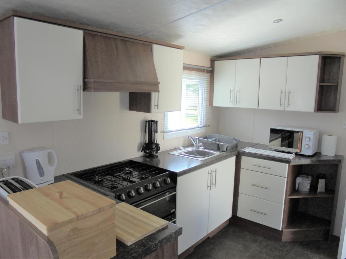Kingfisher : Seabreeze:- 6 Berth, Enclosed Veranda, Close To Site Shop Инголдмелс Экстерьер фото