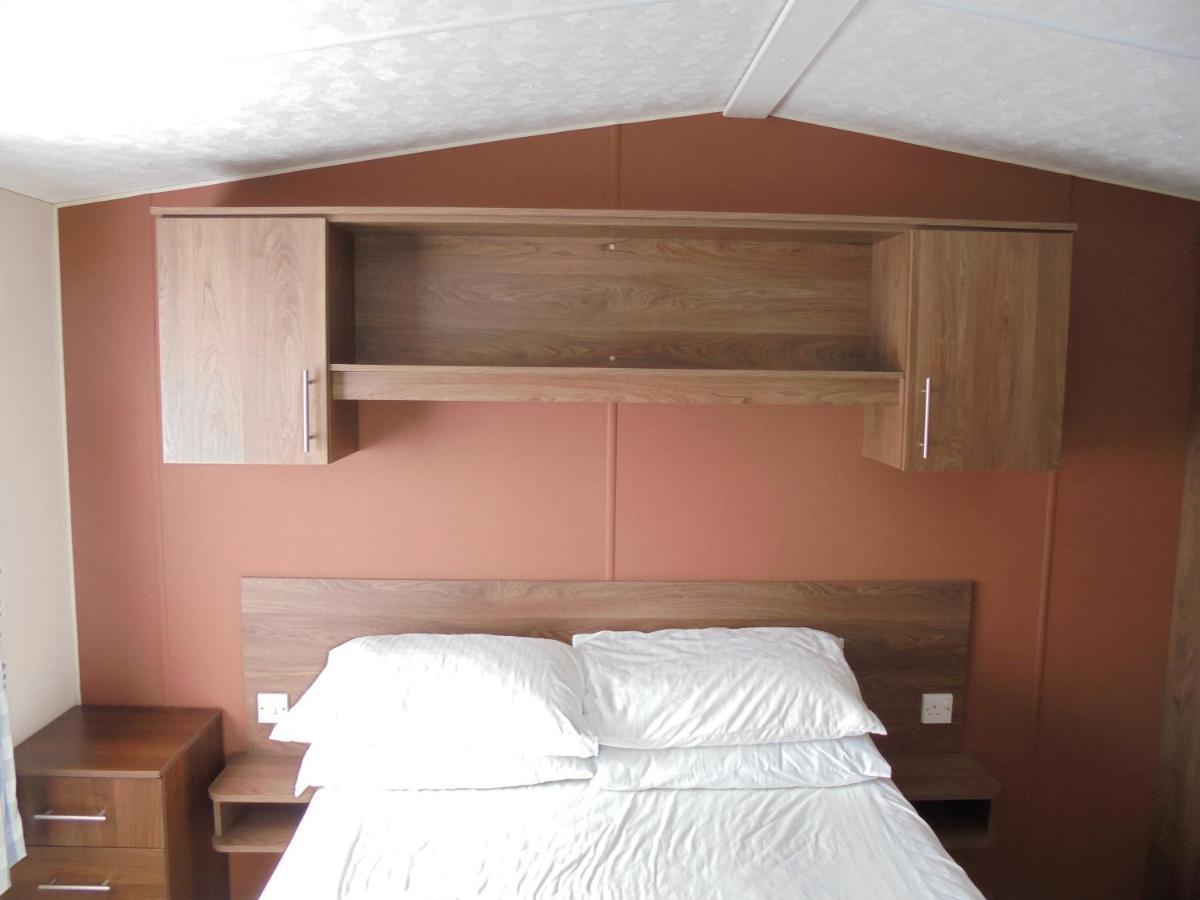 Kingfisher : Seabreeze:- 6 Berth, Enclosed Veranda, Close To Site Shop Инголдмелс Экстерьер фото