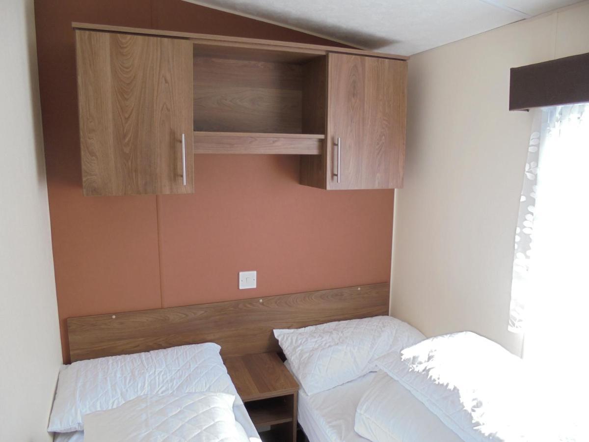 Kingfisher : Seabreeze:- 6 Berth, Enclosed Veranda, Close To Site Shop Инголдмелс Экстерьер фото